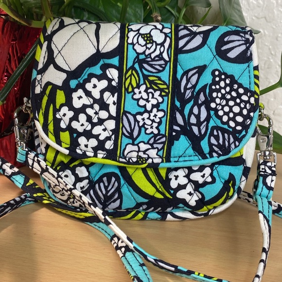 Vera Bradley crossbody small purse - Picture 2 of 12